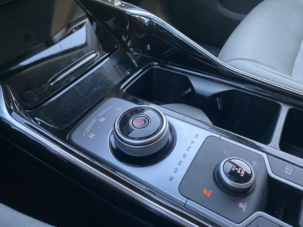 used 2023 Kia Sorento Hybrid car, priced at $32,500