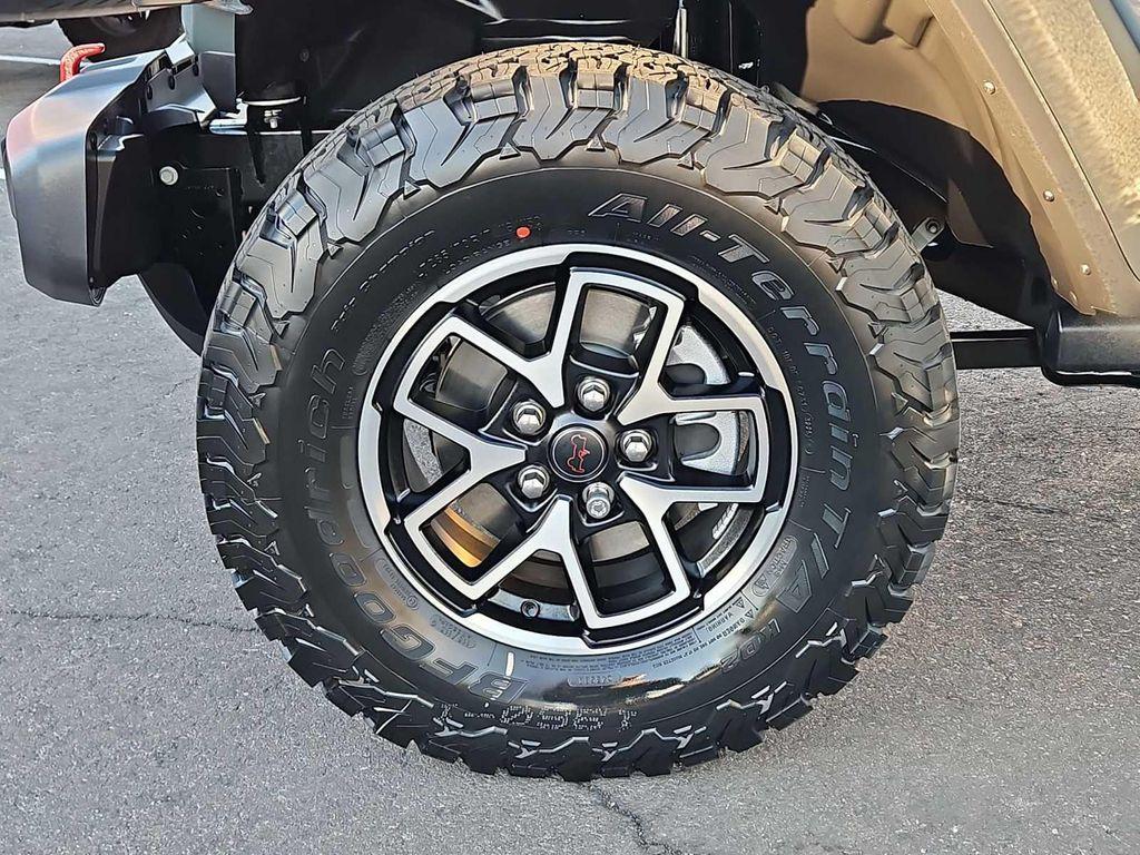 new 2026 Jeep Wrangler car, priced at $51,725