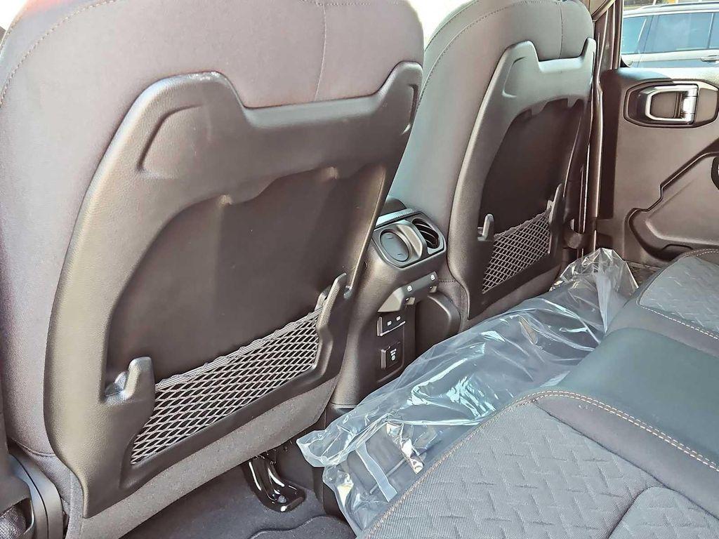 new 2025 Jeep Gladiator car, priced at $49,730