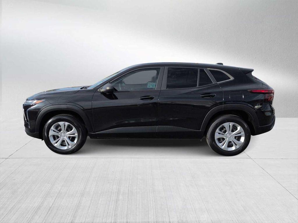 used 2024 Chevrolet Trax car, priced at $19,000