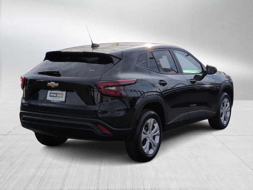 used 2024 Chevrolet Trax car, priced at $19,000
