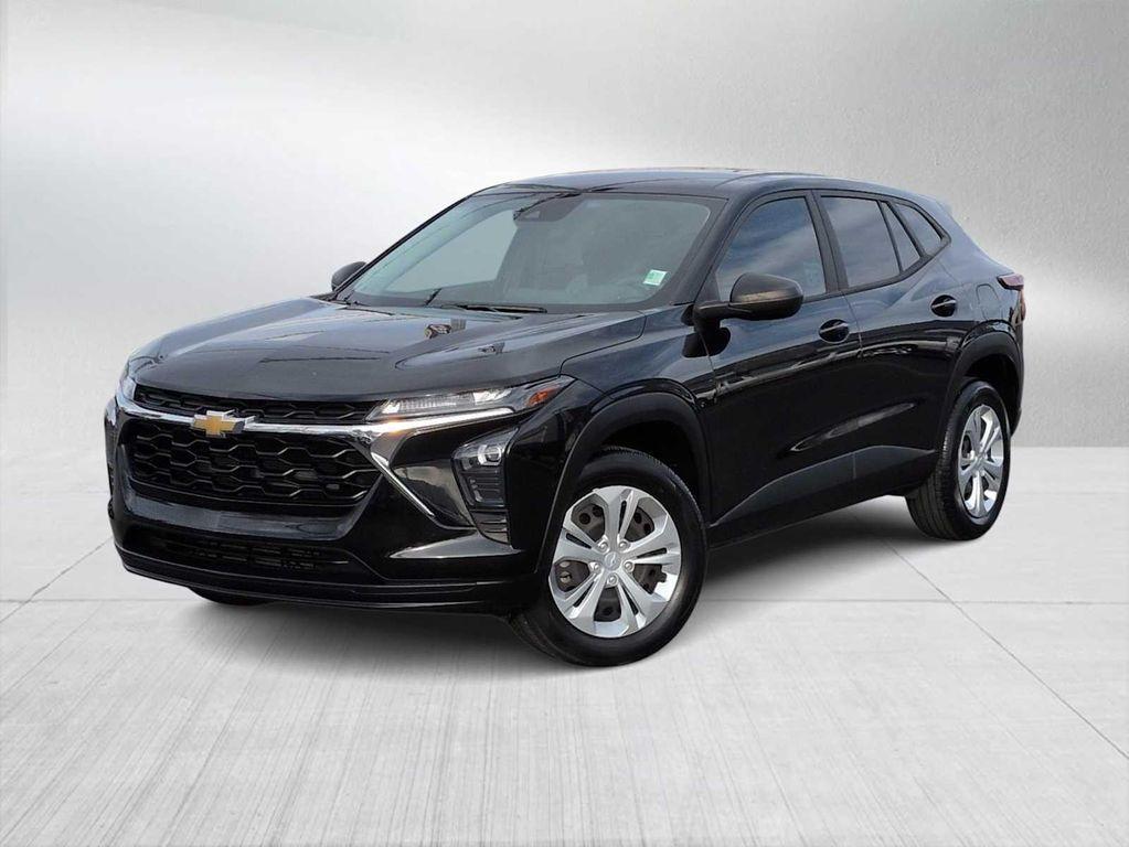 used 2024 Chevrolet Trax car, priced at $19,000