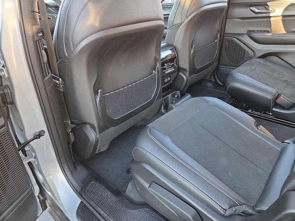 new 2025 Jeep Grand Cherokee L car, priced at $37,030