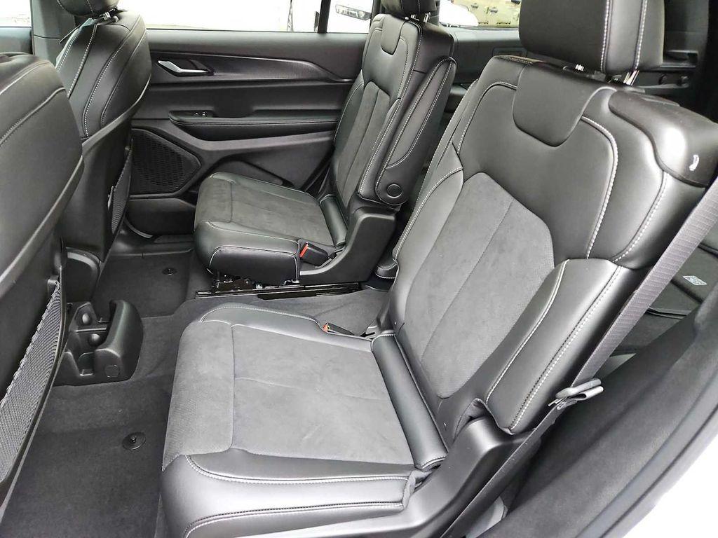new 2025 Jeep Grand Cherokee L car, priced at $36,377