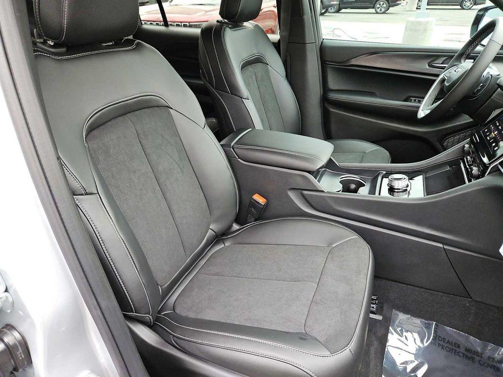 new 2025 Jeep Grand Cherokee L car, priced at $36,377