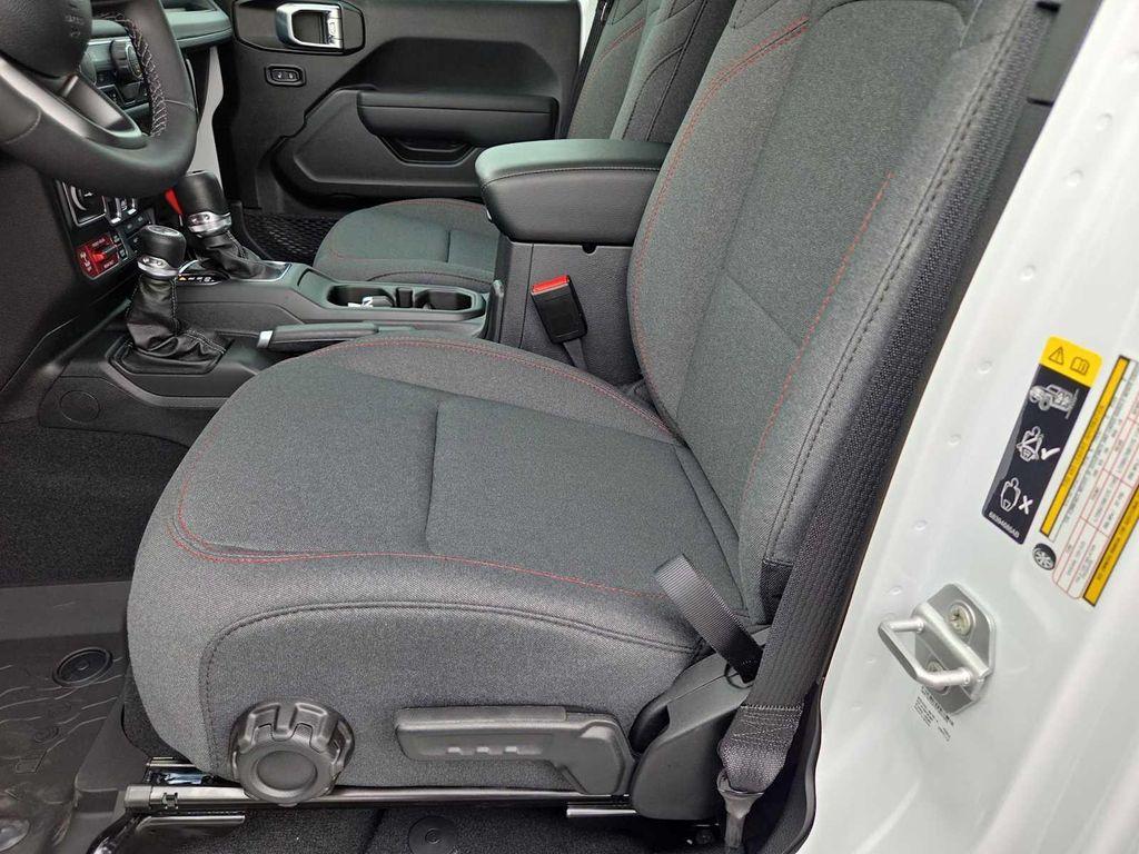 new 2025 Jeep Wrangler car, priced at $48,110