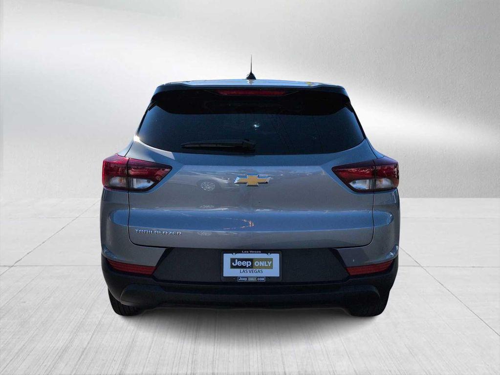 used 2025 Chevrolet TrailBlazer car, priced at $21,000