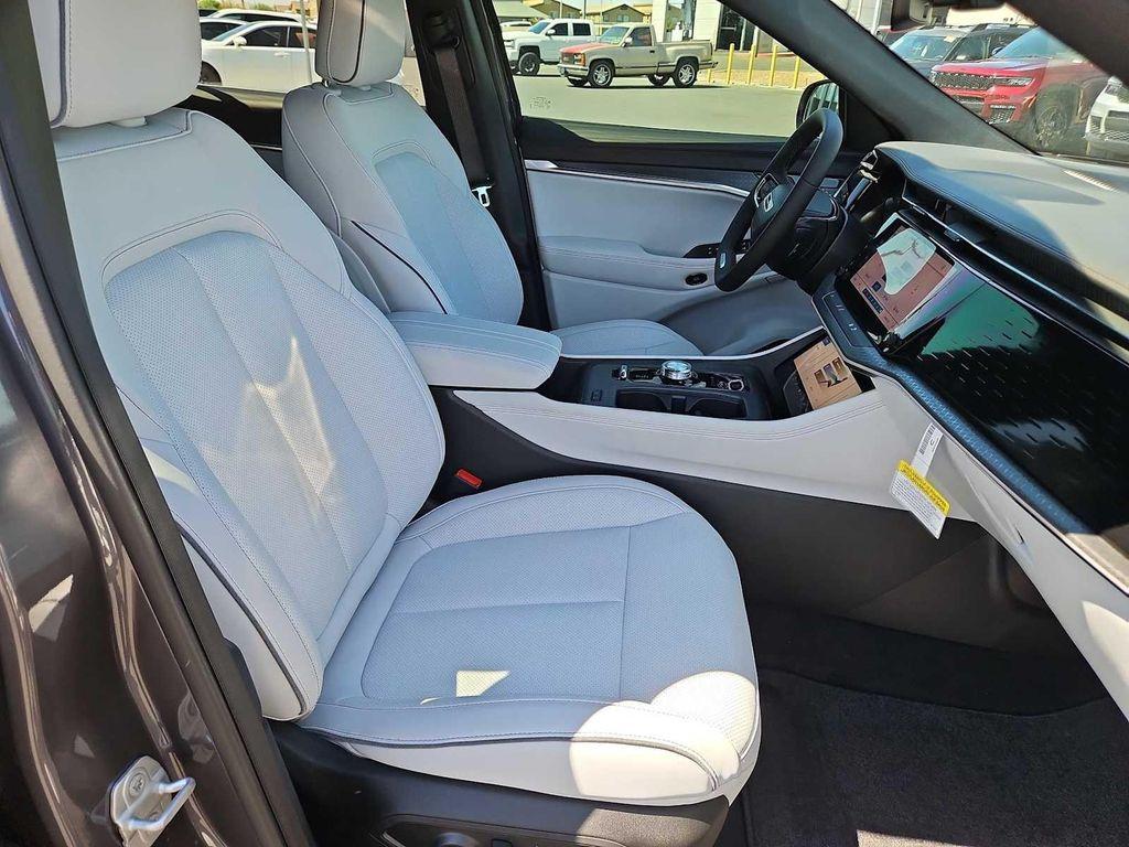 new 2025 Jeep Wagoneer S car, priced at $54,540