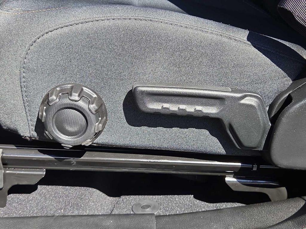 new 2025 Jeep Wrangler car, priced at $47,725