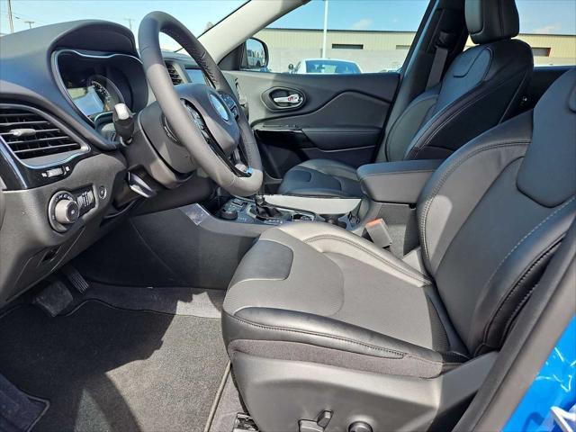 new 2023 Jeep Cherokee car, priced at $42,125