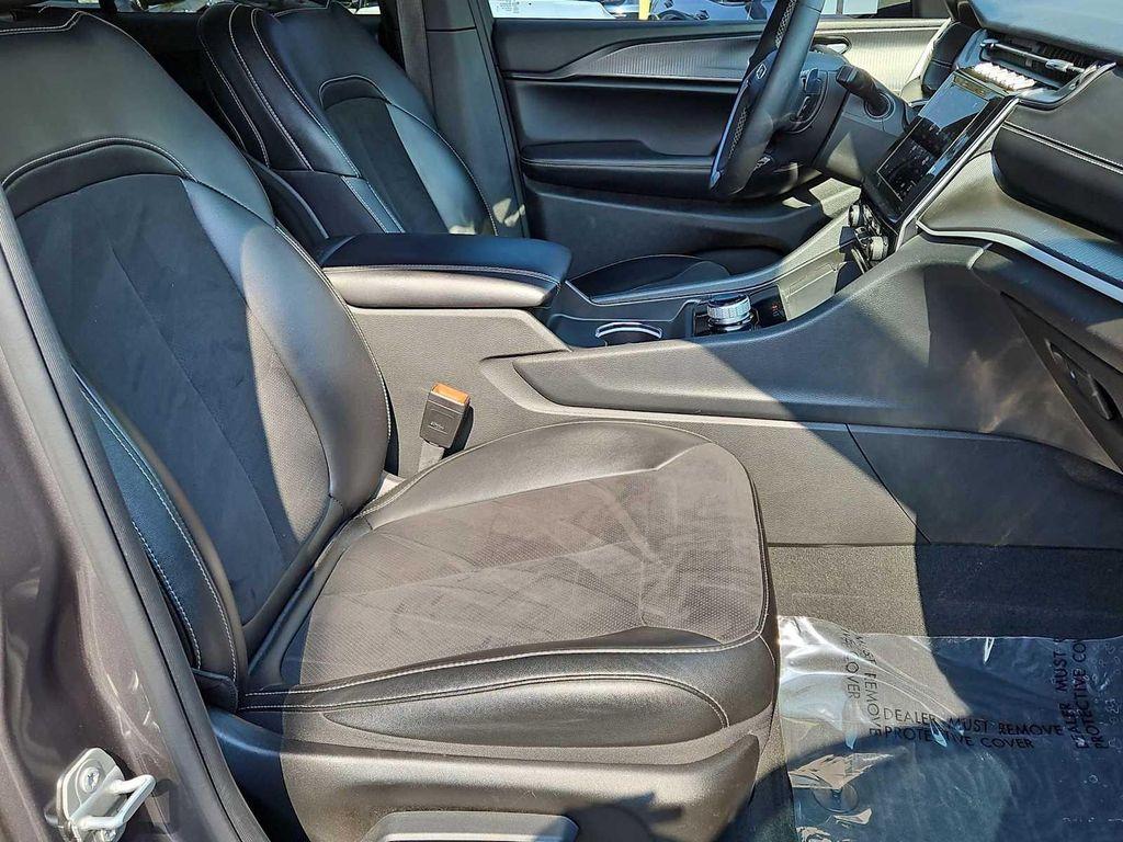 used 2023 Jeep Grand Cherokee car, priced at $30,500