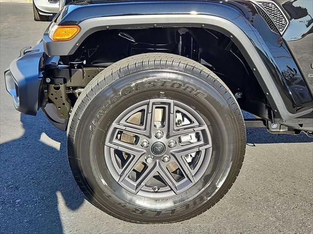 new 2025 Jeep Gladiator car, priced at $45,023