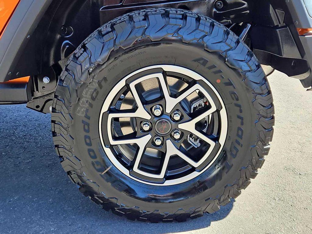 new 2025 Jeep Wrangler car, priced at $53,745