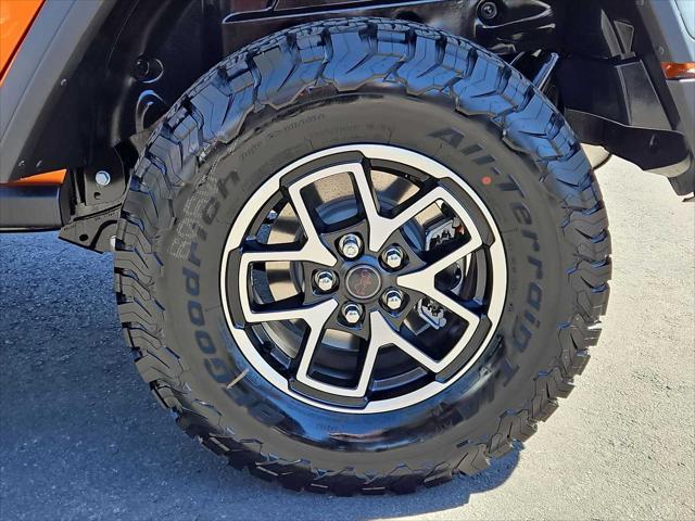 new 2025 Jeep Wrangler car, priced at $50,243