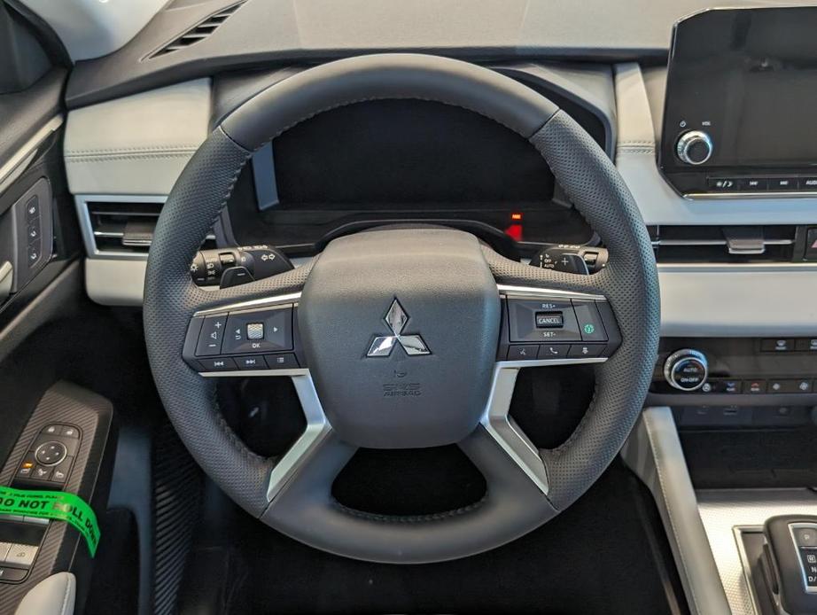 new 2024 Mitsubishi Outlander car, priced at $42,735