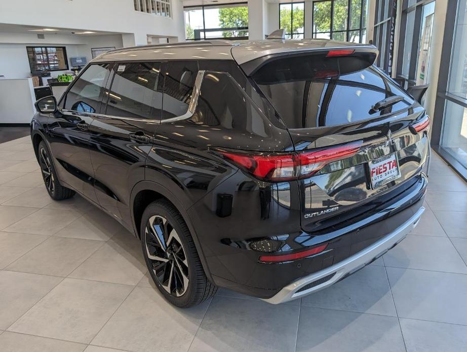 new 2024 Mitsubishi Outlander car, priced at $42,735