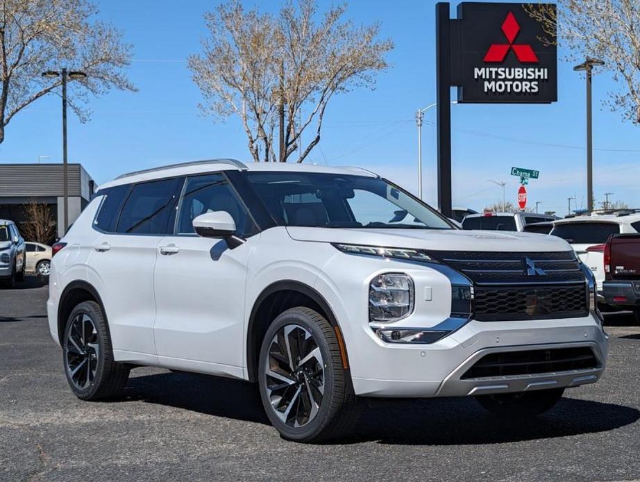 new 2024 Mitsubishi Outlander car, priced at $36,190