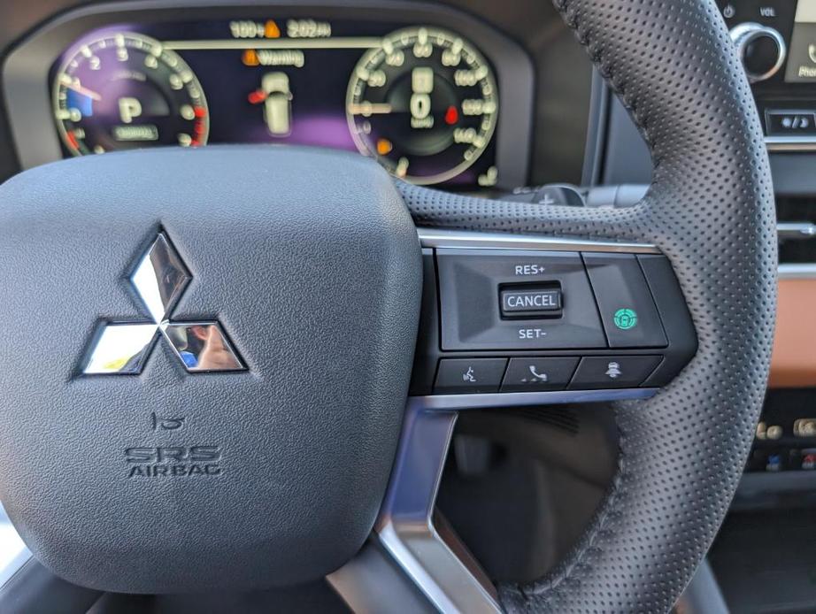 new 2024 Mitsubishi Outlander car, priced at $41,100