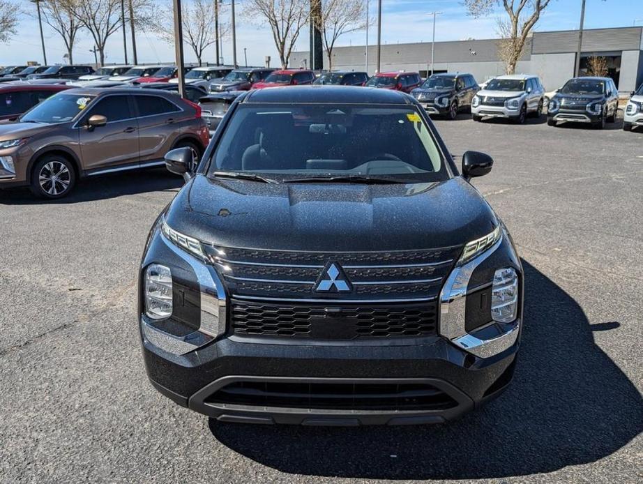 new 2024 Mitsubishi Outlander car, priced at $31,615