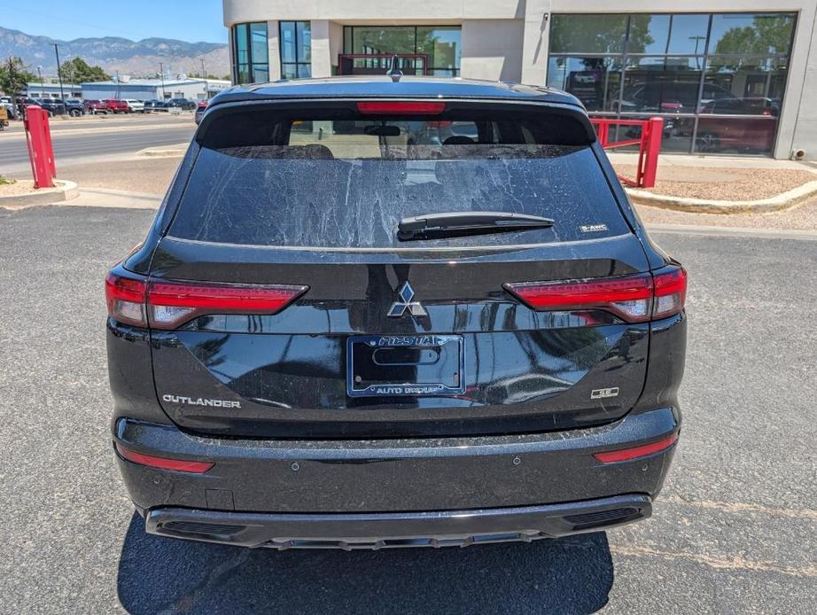 new 2024 Mitsubishi Outlander car, priced at $37,955