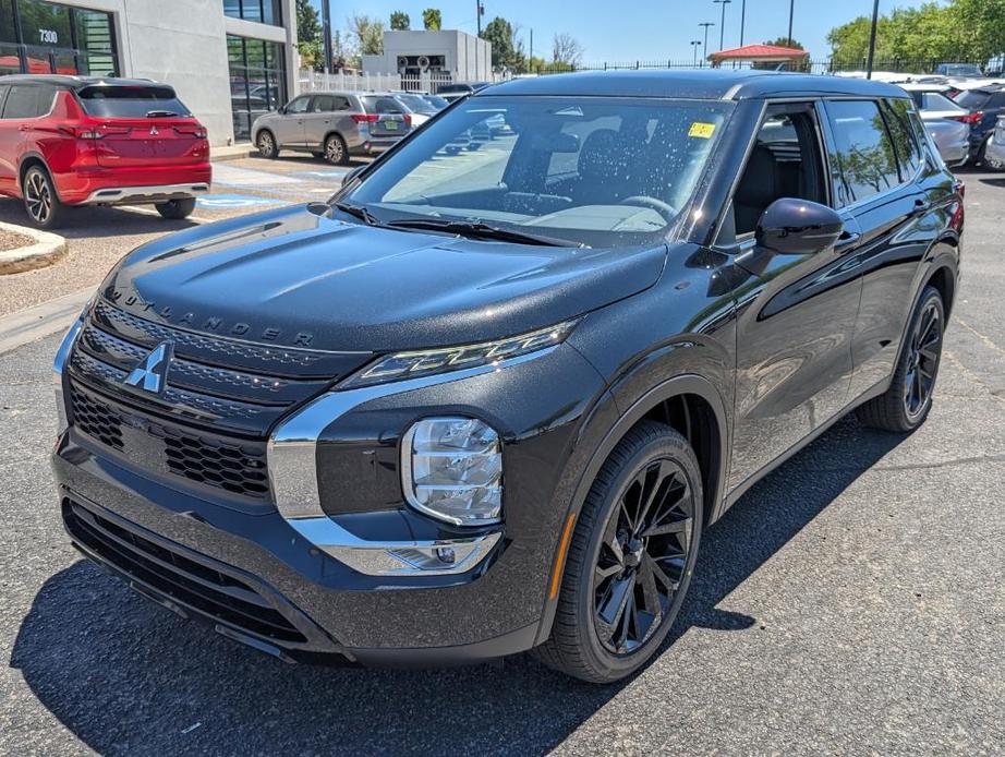 new 2024 Mitsubishi Outlander car, priced at $37,955