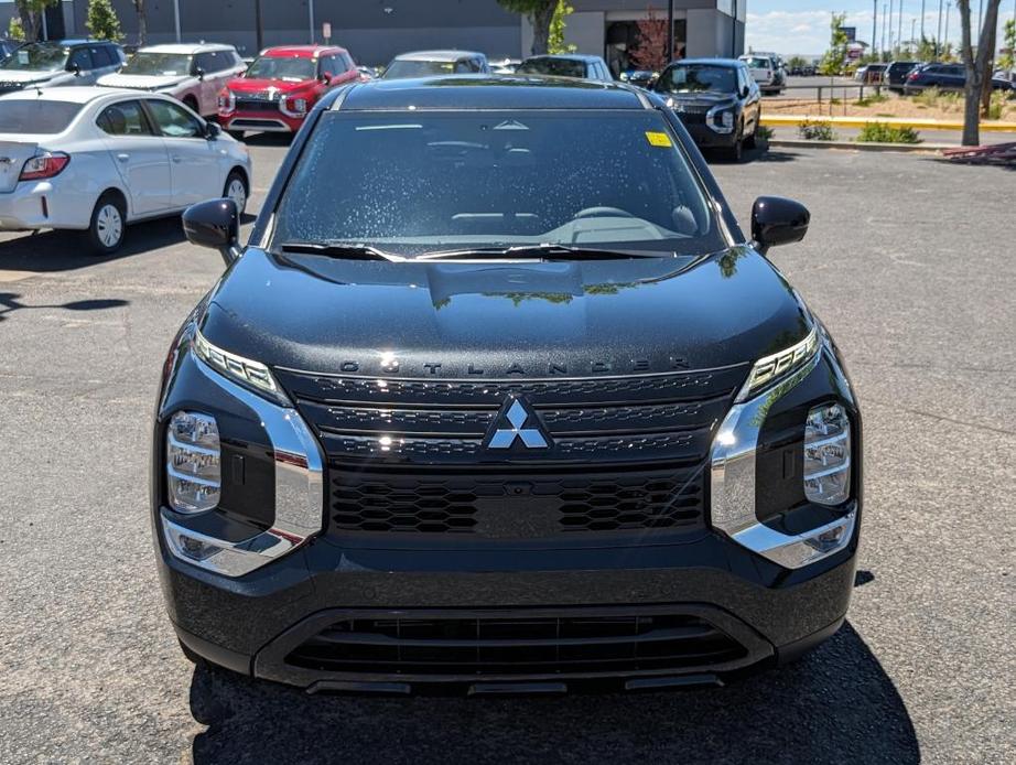 new 2024 Mitsubishi Outlander car, priced at $37,955