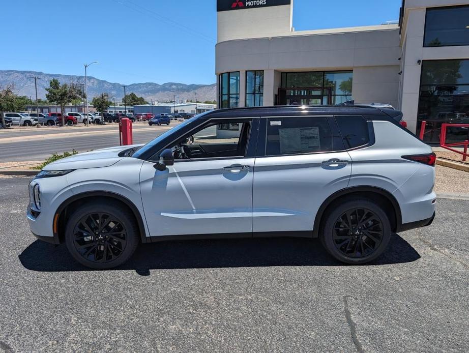 new 2024 Mitsubishi Outlander car, priced at $39,555