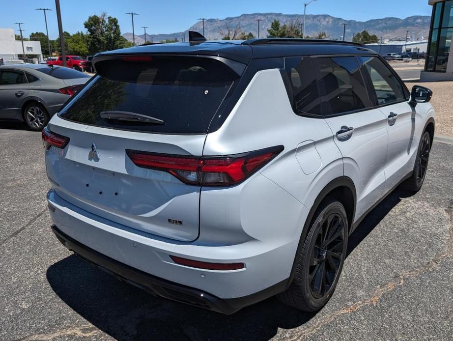 new 2024 Mitsubishi Outlander car, priced at $39,555