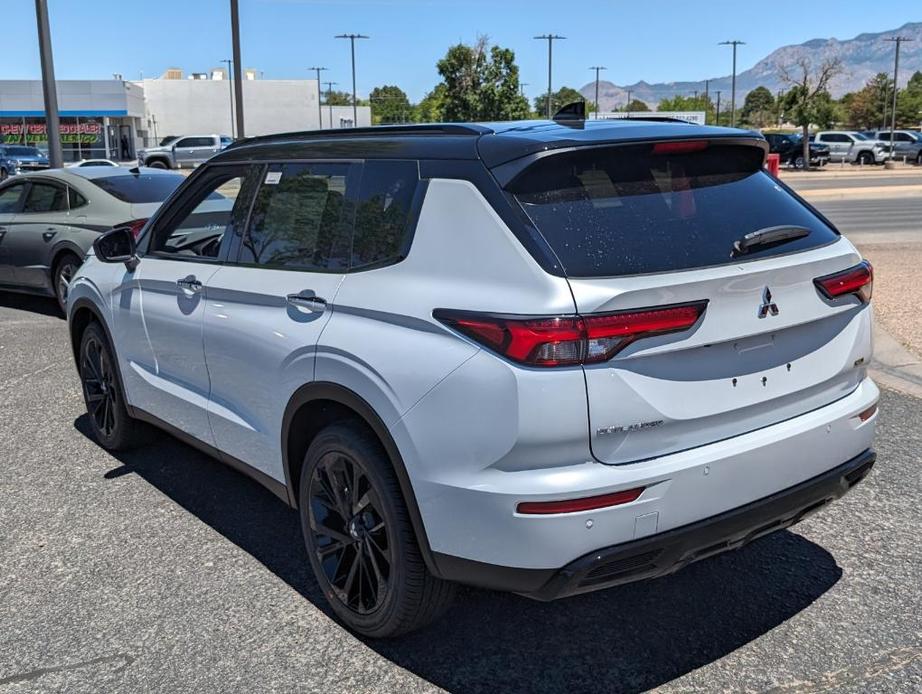 new 2024 Mitsubishi Outlander car, priced at $39,555