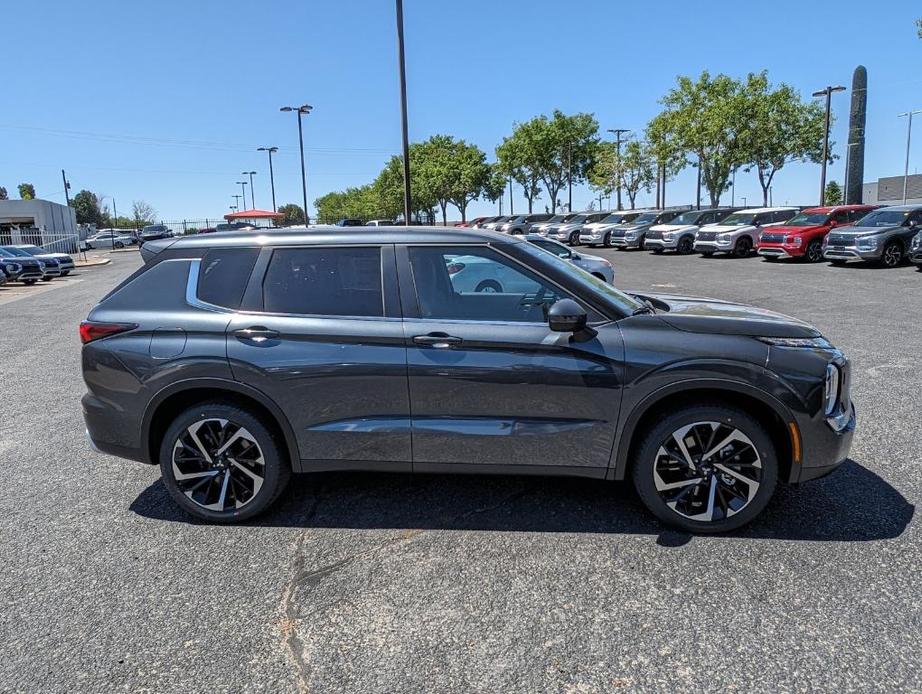 new 2024 Mitsubishi Outlander car, priced at $35,255