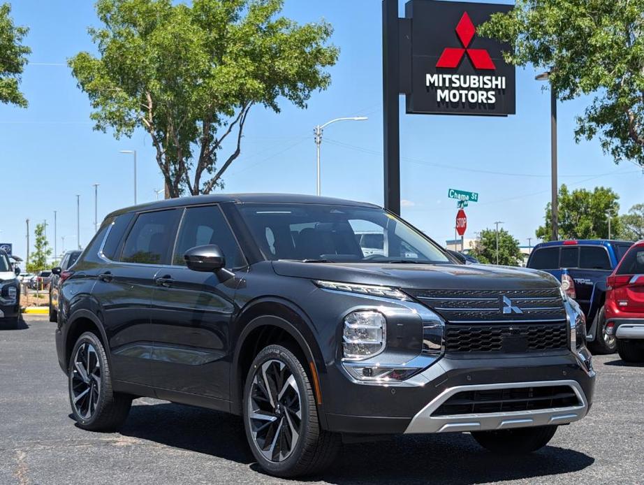 new 2024 Mitsubishi Outlander car, priced at $35,255