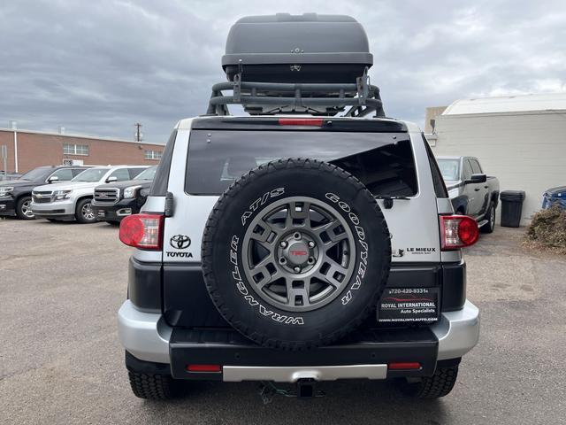 used 2007 Toyota FJ Cruiser car, priced at $19,995