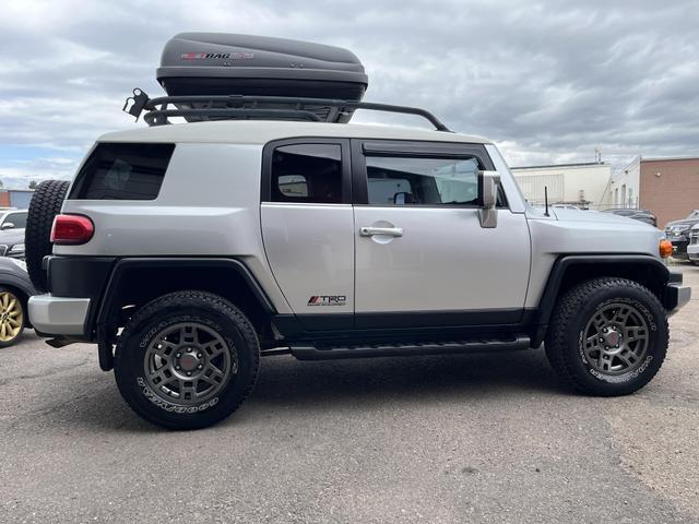 used 2007 Toyota FJ Cruiser car, priced at $19,995