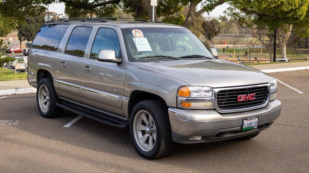 used 2001 GMC Yukon XL car, priced at $9,995