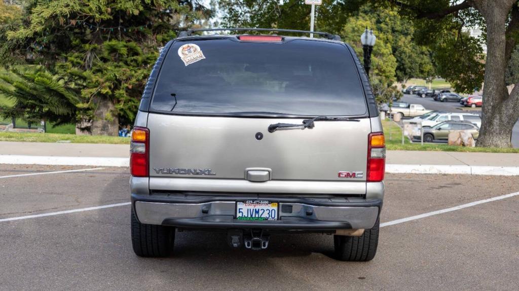 used 2001 GMC Yukon XL car, priced at $9,995