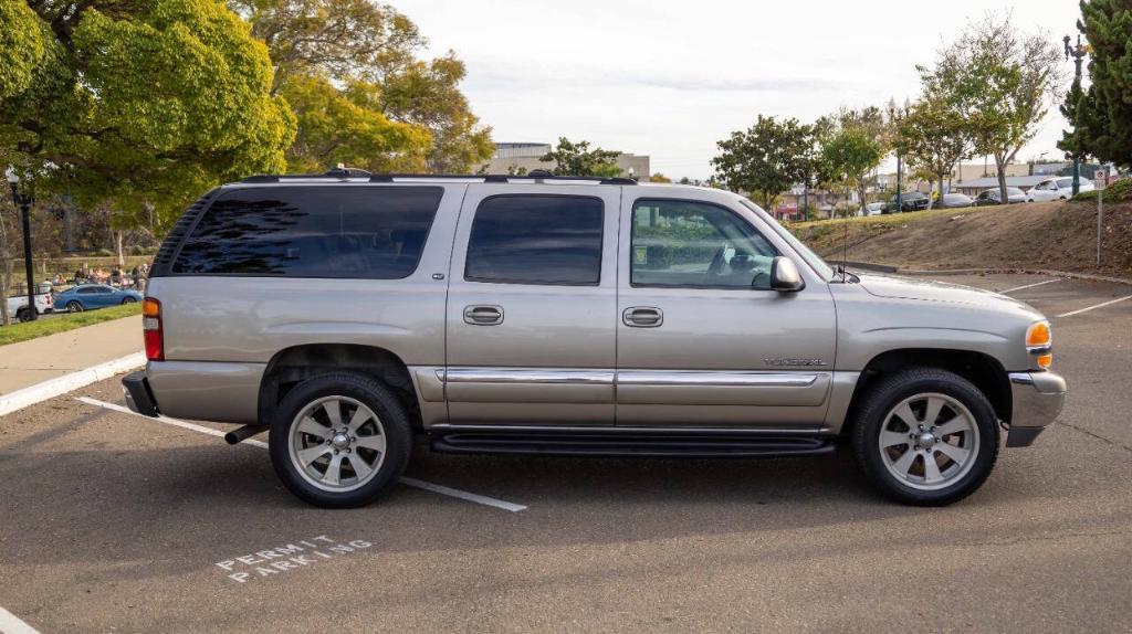 used 2001 GMC Yukon XL car, priced at $9,995