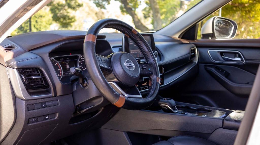 used 2021 Nissan Rogue car, priced at $23,995