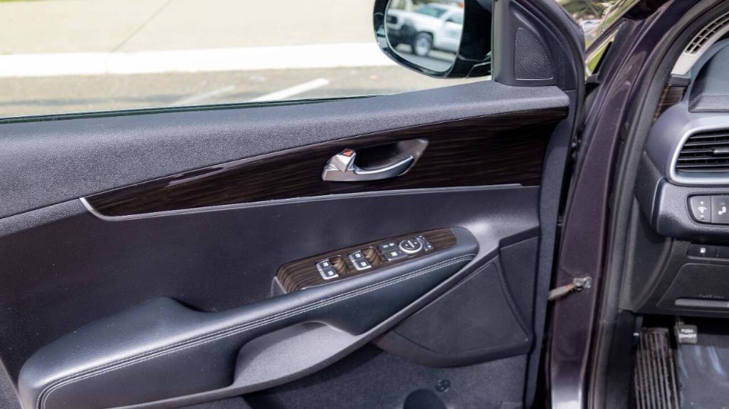 used 2019 Kia Sorento car, priced at $14,995