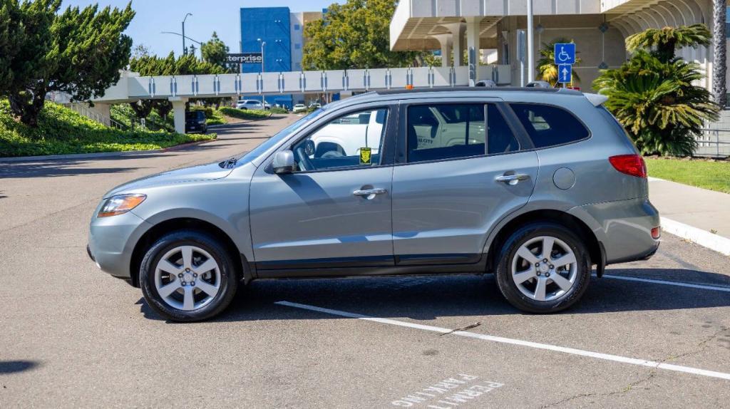 used 2009 Hyundai Santa Fe car, priced at $9,995