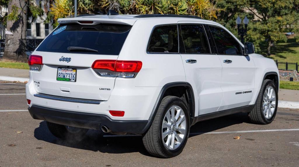 used 2017 Jeep Grand Cherokee car, priced at $19,995