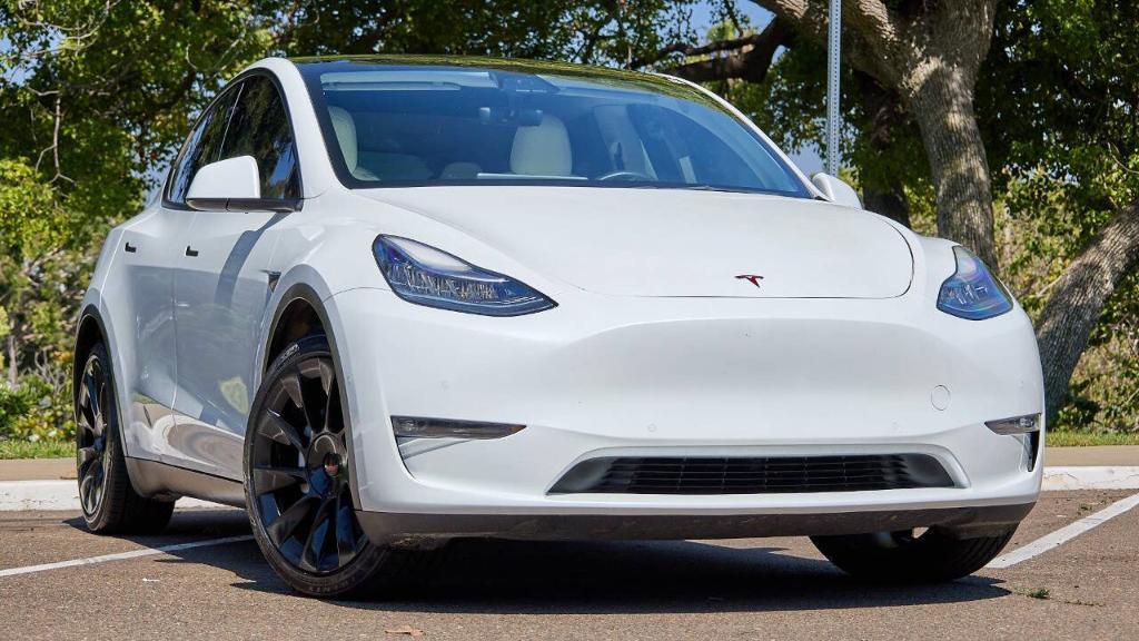 used 2021 Tesla Model Y car, priced at $28,995