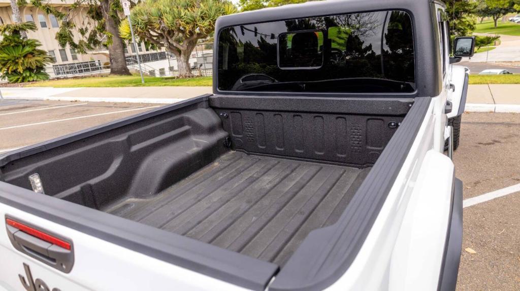 used 2022 Jeep Gladiator car, priced at $38,995