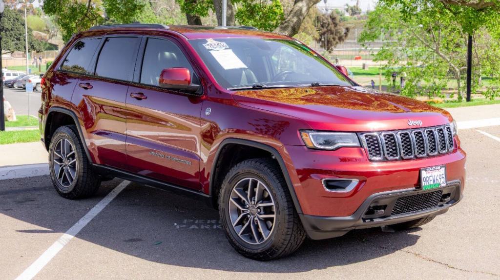 used 2020 Jeep Grand Cherokee car, priced at $27,995