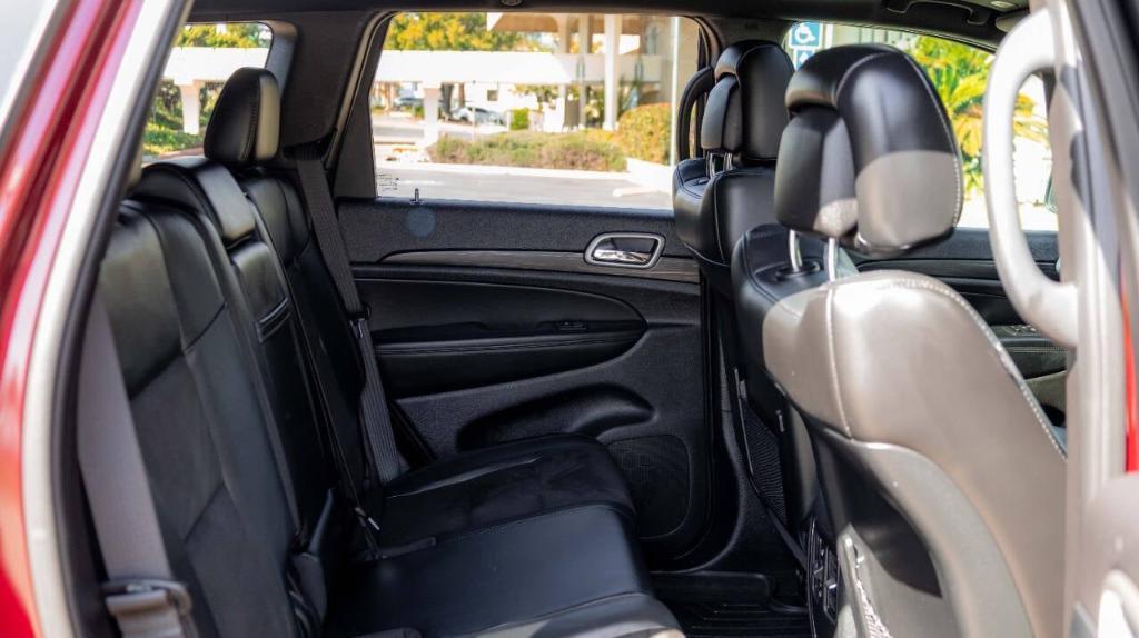 used 2020 Jeep Grand Cherokee car, priced at $27,995