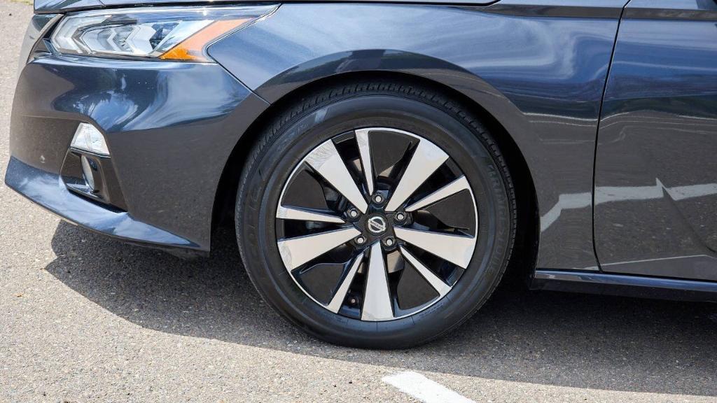 used 2019 Nissan Altima car, priced at $13,495
