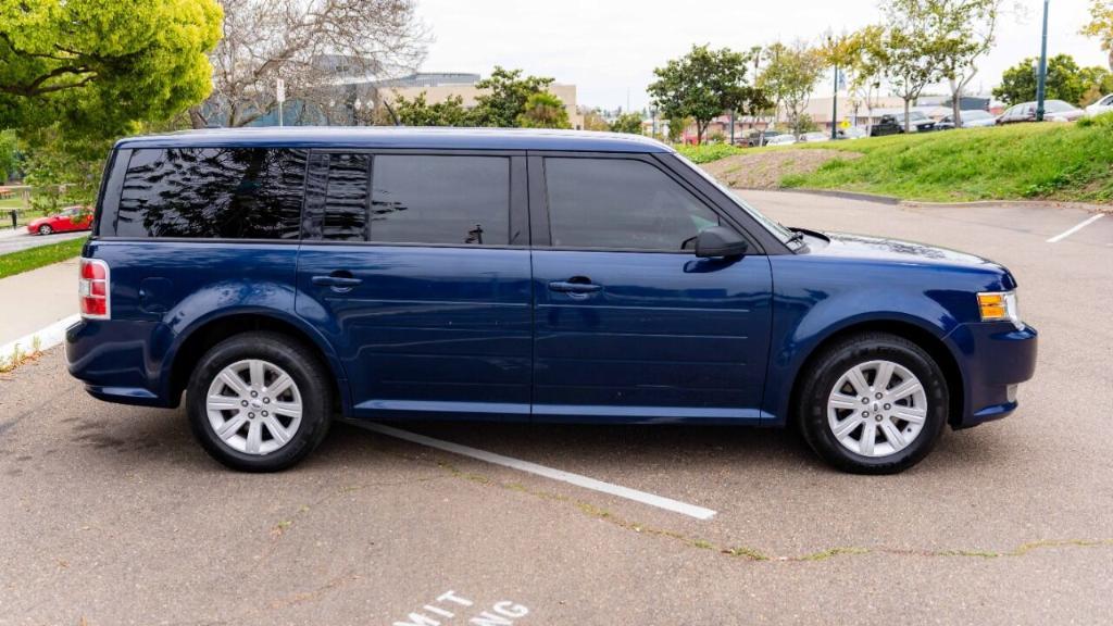 used 2012 Ford Flex car, priced at $12,995