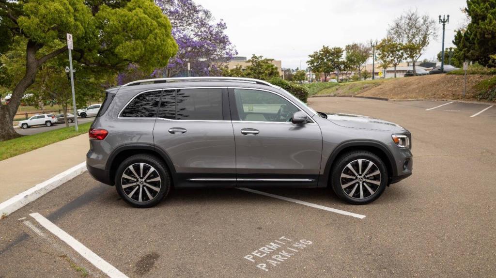 used 2021 Mercedes-Benz GLB 250 car, priced at $29,995