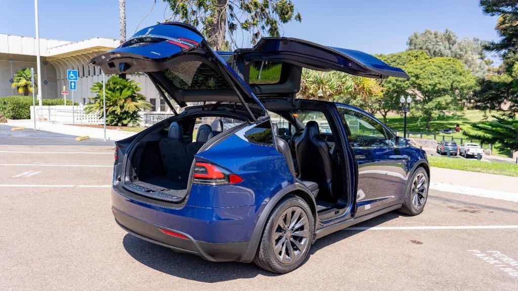 used 2018 Tesla Model X car, priced at $35,595