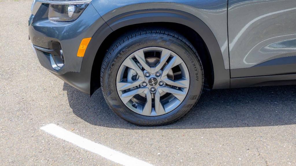used 2023 Kia Seltos car, priced at $23,995