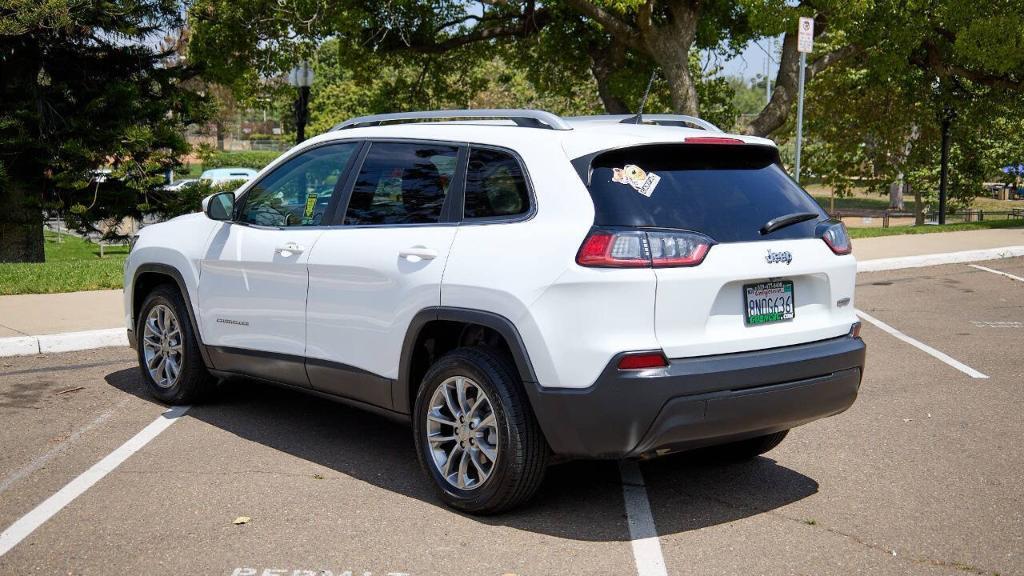 used 2019 Jeep Cherokee car, priced at $18,995